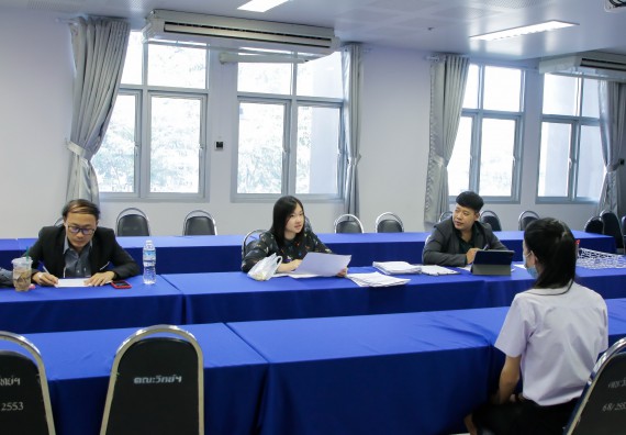 ภาพกิจกรรม คณะวิทยาศาสตร์และเทคโนโลยี สัมภาษณ์ทุนการศึกษา ปตท.สผ. จากทรัพย์ในดินสู่สินทางปัญญา รักษาสิ่งแวดล้อม ของคณะวิทยาศาสตร์และเทคโนโลยี ประจำปี 2563