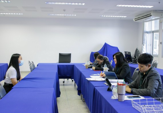 ภาพกิจกรรม คณะวิทยาศาสตร์และเทคโนโลยี สัมภาษณ์ทุนการศึกษา ปตท.สผ. จากทรัพย์ในดินสู่สินทางปัญญา รักษาสิ่งแวดล้อม ของคณะวิทยาศาสตร์และเทคโนโลยี ประจำปี 2563