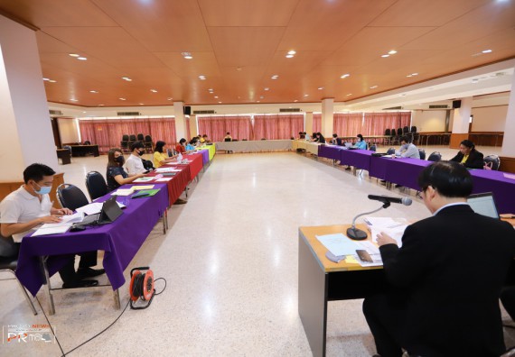 ภาพกิจกรรม ประชุมเชิงปฏิบัติการ ทบทวนแผนกลยุทธ์และแผนปฏิบัติราชการ ประจำปี 2563 เพื่อยกร่างแผนปฏิบัติราชการ ประจำปี 2564 และจัดทำ Institutional repositioning plan ตามจุดเน้นเชิงยุทธศาสตร์ของสถาบันอุดมศึกษา