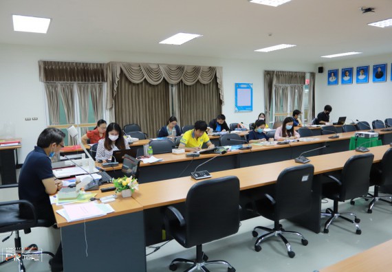 ภาพกิจกรรม ประชุมเชิงปฏิบัติการ ทบทวนแผนกลยุทธ์และแผนปฏิบัติราชการ ประจำปี 2563 เพื่อยกร่างแผนปฏิบัติราชการ ประจำปี 2564 และจัดทำ Institutional repositioning plan ตามจุดเน้นเชิงยุทธศาสตร์ของสถาบันอุดมศึกษา