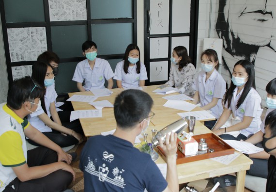 ภาพกิจกรรม โปรแกรมวิชาวิทยาศาสตร์และเทคโนโลยีการอาหาร จัดอบรมเชิงปฏิบัติการ เรื่อง การทําเครื่องดื่ม mocktail กับมืออาชีพ