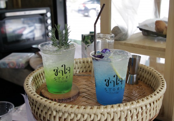 ภาพกิจกรรม โปรแกรมวิชาวิทยาศาสตร์และเทคโนโลยีการอาหาร จัดอบรมเชิงปฏิบัติการ เรื่อง การทําเครื่องดื่ม mocktail กับมืออาชีพ