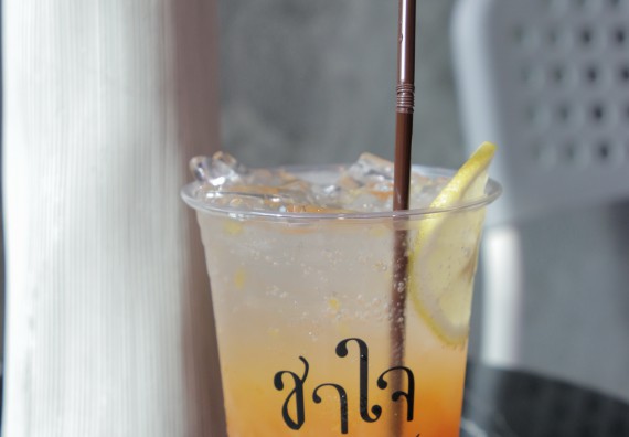 ภาพกิจกรรม โปรแกรมวิชาวิทยาศาสตร์และเทคโนโลยีการอาหาร จัดอบรมเชิงปฏิบัติการ เรื่อง การทําเครื่องดื่ม mocktail กับมืออาชีพ