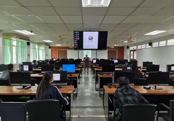 ภาพกิจกรรม โปรแกรมวิชาวิทยาการคอมพิวเตอร์ จัดกิจกรรมเตรียมความพร้อมในการเรียนรู้ในระดับอุดมศึกษาสำหรับนักศึกษาหลักสูตรเทคโนโลยีสารสนเทศ