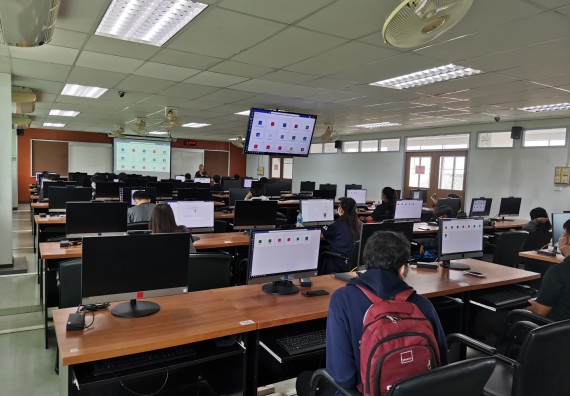 ภาพกิจกรรม โปรแกรมวิชาวิทยาการคอมพิวเตอร์ จัดกิจกรรมเตรียมความพร้อมในการเรียนรู้ในระดับอุดมศึกษาสำหรับนักศึกษาหลักสูตรเทคโนโลยีสารสนเทศ