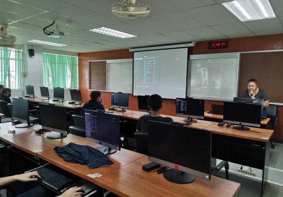 ภาพกิจกรรม โปรแกรมวิชาวิทยาการคอมพิวเตอร์ จัดกิจกรรมเตรียมความพร้อมในการเรียนรู้ในระดับอุดมศึกษาสำหรับนักศึกษาหลักสูตรเทคโนโลยีสารสนเทศ