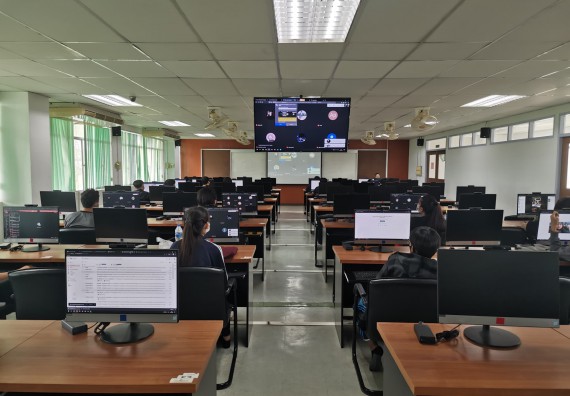 ภาพกิจกรรม โปรแกรมวิชาวิทยาการคอมพิวเตอร์ จัดกิจกรรมเตรียมความพร้อมในการเรียนรู้ในระดับอุดมศึกษาสำหรับนักศึกษาหลักสูตรเทคโนโลยีสารสนเทศ