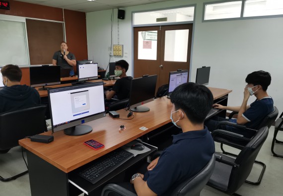 ภาพกิจกรรม โปรแกรมวิชาวิทยาการคอมพิวเตอร์ จัดกิจกรรมเตรียมความพร้อมในการเรียนรู้ในระดับอุดมศึกษาสำหรับนักศึกษาหลักสูตรเทคโนโลยีสารสนเทศ