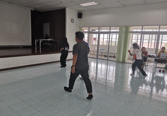 ภาพกิจกรรม โปรแกรมวิชาวิทยาการคอมพิวเตอร์ จัดกิจกรรมเตรียมความพร้อมในการเรียนรู้ในระดับอุดมศึกษาสำหรับนักศึกษาหลักสูตรเทคโนโลยีสารสนเทศ