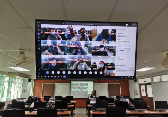 ภาพกิจกรรม โปรแกรมวิชาวิทยาการคอมพิวเตอร์ จัดกิจกรรมเตรียมความพร้อมในการเรียนรู้ในระดับอุดมศึกษาสำหรับนักศึกษาหลักสูตรเทคโนโลยีสารสนเทศ