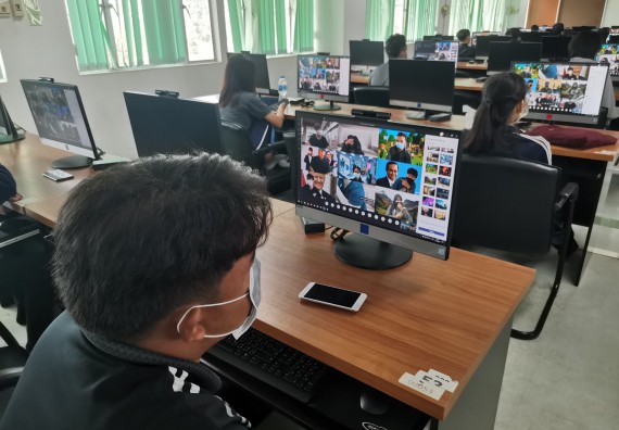 ภาพกิจกรรม โปรแกรมวิชาวิทยาการคอมพิวเตอร์ จัดกิจกรรมเตรียมความพร้อมในการเรียนรู้ในระดับอุดมศึกษาสำหรับนักศึกษาหลักสูตรเทคโนโลยีสารสนเทศ