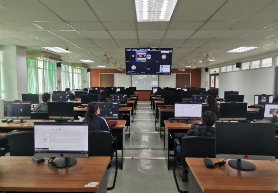 ภาพกิจกรรม โปรแกรมวิชาวิทยาการคอมพิวเตอร์ จัดกิจกรรมเตรียมความพร้อมในการเรียนรู้ในระดับอุดมศึกษาสำหรับนักศึกษาหลักสูตรเทคโนโลยีสารสนเทศ