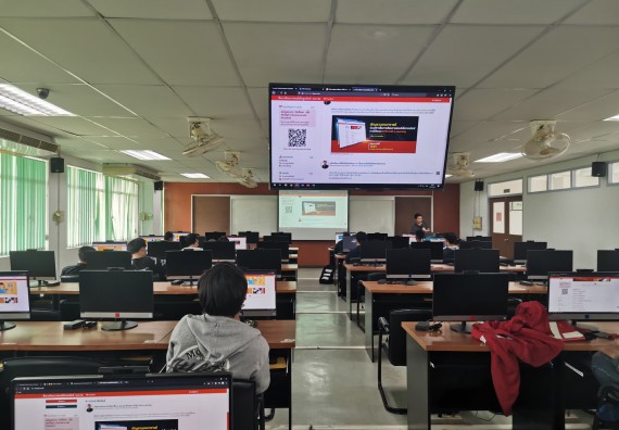 ภาพกิจกรรม โปรแกรมวิชาวิทยาการคอมพิวเตอร์ จัดกิจกรรมเตรียมความพร้อมในการเรียนรู้ในระดับอุดมศึกษาสำหรับนักศึกษาหลักสูตรเทคโนโลยีสารสนเทศ