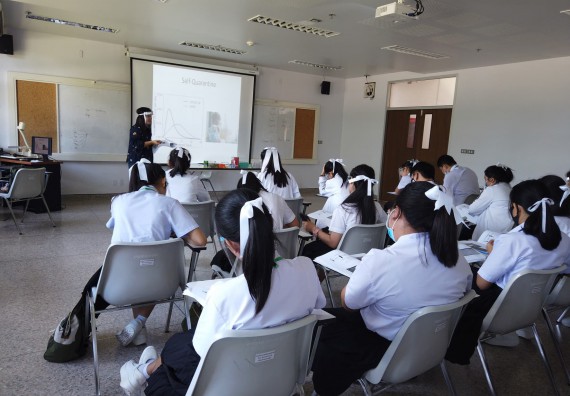 ภาพกิจกรรม ศูนย์วิทยาศาสตร์และวิทยาศาสตร์ประยุกต์ จัดอบรมเชิงปฏิบัติการ เรื่อง ความปลอดภัยทางชีวภาพและการรักษาความปลอดภัยทางชีวภาพของห้องปฏิบัติการในวิกฤตโควิด 19