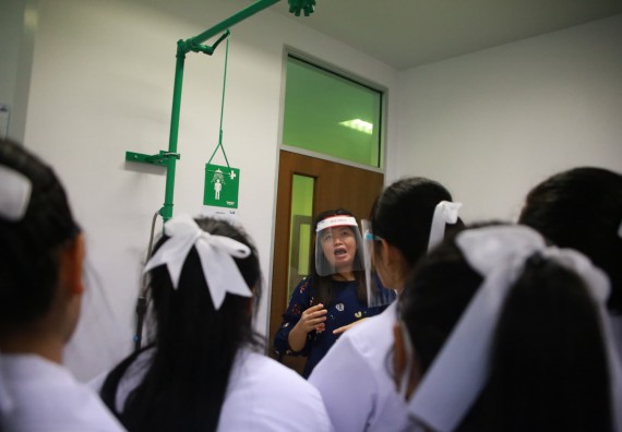 ภาพกิจกรรม ศูนย์วิทยาศาสตร์และวิทยาศาสตร์ประยุกต์ จัดอบรมเชิงปฏิบัติการ เรื่อง ความปลอดภัยทางชีวภาพและการรักษาความปลอดภัยทางชีวภาพของห้องปฏิบัติการในวิกฤตโควิด 19