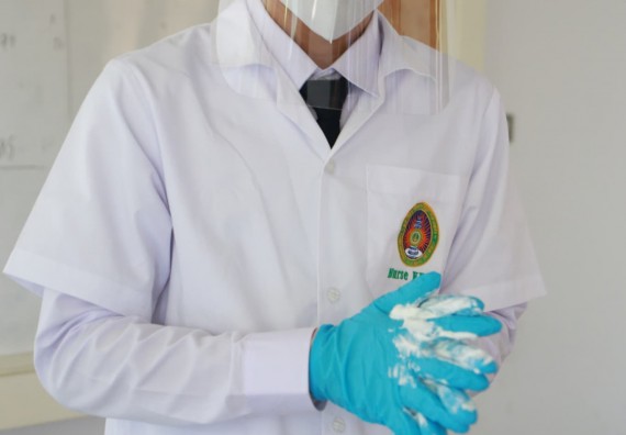 ภาพกิจกรรม ศูนย์วิทยาศาสตร์และวิทยาศาสตร์ประยุกต์ จัดอบรมเชิงปฏิบัติการ เรื่อง ความปลอดภัยทางชีวภาพและการรักษาความปลอดภัยทางชีวภาพของห้องปฏิบัติการในวิกฤตโควิด 19