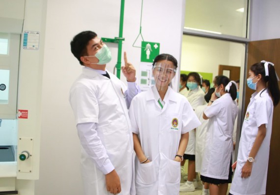 ภาพกิจกรรม ศูนย์วิทยาศาสตร์และวิทยาศาสตร์ประยุกต์ จัดอบรมเชิงปฏิบัติการ เรื่อง ความปลอดภัยทางชีวภาพและการรักษาความปลอดภัยทางชีวภาพของห้องปฏิบัติการในวิกฤตโควิด 19