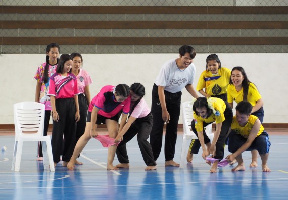 ภาพกิจกรรม โปรแกรมวิชาสาธารณสุขศาสตร์ จัดอบรมหลักการทำงานเป็นทีม