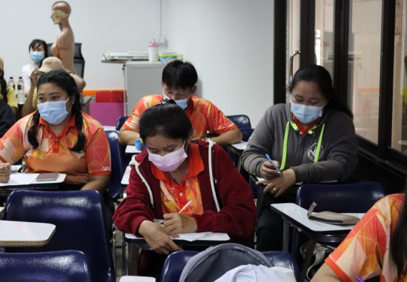 ภาพกิจกรรม โปรแกรมวิชาสาธารณสุขศาสตร์ จัดโครงการการส่งเสริมและสนับสนุนการจัดการเรียนการสอนเชิงบูรณาการกับการทํางาน (WIL) ของรายวิชาการพัฒนาอนามัยชุมชน เรื่อง การดูแลผู้ป่วยติดเตียง