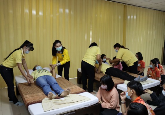 ภาพกิจกรรม โปรแกรมวิชาสาธารณสุขศาสตร์ จัดโครงการการส่งเสริมและสนับสนุนการจัดการเรียนการสอนเชิงบูรณาการกับการทํางาน (WIL) ของรายวิชาการพัฒนาอนามัยชุมชน เรื่อง การดูแลผู้ป่วยติดเตียง