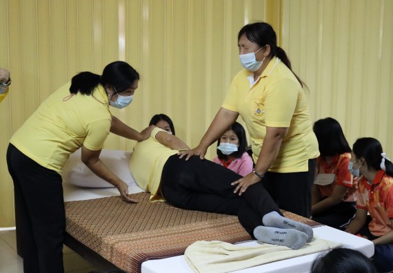 ภาพกิจกรรม โปรแกรมวิชาสาธารณสุขศาสตร์ จัดโครงการการส่งเสริมและสนับสนุนการจัดการเรียนการสอนเชิงบูรณาการกับการทํางาน (WIL) ของรายวิชาการพัฒนาอนามัยชุมชน เรื่อง การดูแลผู้ป่วยติดเตียง