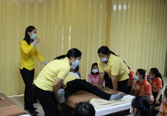 ภาพกิจกรรม โปรแกรมวิชาสาธารณสุขศาสตร์ จัดโครงการการส่งเสริมและสนับสนุนการจัดการเรียนการสอนเชิงบูรณาการกับการทํางาน (WIL) ของรายวิชาการพัฒนาอนามัยชุมชน เรื่อง การดูแลผู้ป่วยติดเตียง