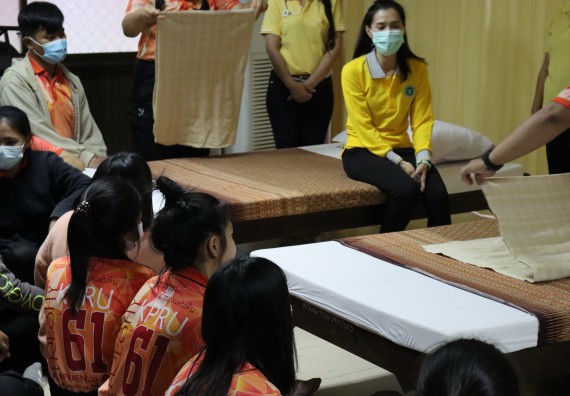 ภาพกิจกรรม โปรแกรมวิชาสาธารณสุขศาสตร์ จัดโครงการการส่งเสริมและสนับสนุนการจัดการเรียนการสอนเชิงบูรณาการกับการทํางาน (WIL) ของรายวิชาการพัฒนาอนามัยชุมชน เรื่อง การดูแลผู้ป่วยติดเตียง