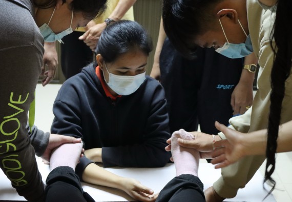 ภาพกิจกรรม โปรแกรมวิชาสาธารณสุขศาสตร์ จัดโครงการการส่งเสริมและสนับสนุนการจัดการเรียนการสอนเชิงบูรณาการกับการทํางาน (WIL) ของรายวิชาการพัฒนาอนามัยชุมชน เรื่อง การดูแลผู้ป่วยติดเตียง