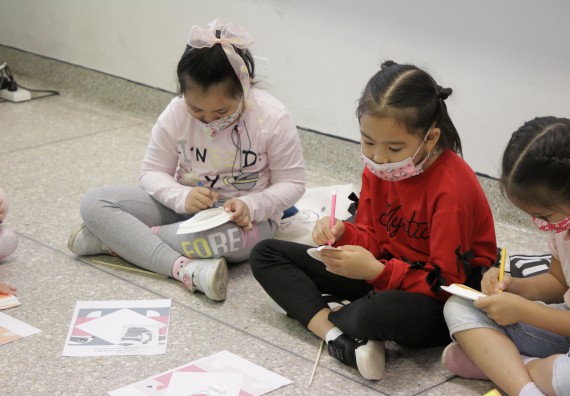 ภาพกิจกรรม คณะวิทยาศาสตร์และเทคโนโลยี จัดโครงการฝึกทักษะเพื่อพัฒนาอัจฉริยะภาพวิทยาศาสตร์ กิจกรรมค่ายวิทยาศาสตร์รุ่นจิ๋ว ระดับชั้นประถมศึกษาปีที่ 1-3 โรงเรียนอนุบาลกำแพงเพชร