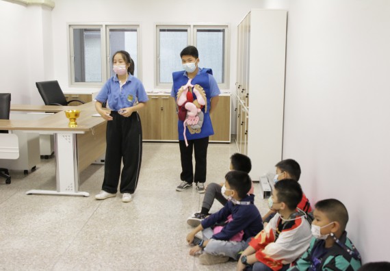 ภาพกิจกรรม คณะวิทยาศาสตร์และเทคโนโลยี จัดโครงการฝึกทักษะเพื่อพัฒนาอัจฉริยะภาพวิทยาศาสตร์ กิจกรรมค่ายวิทยาศาสตร์รุ่นจิ๋ว ระดับชั้นประถมศึกษาปีที่ 1-3 โรงเรียนอนุบาลกำแพงเพชร