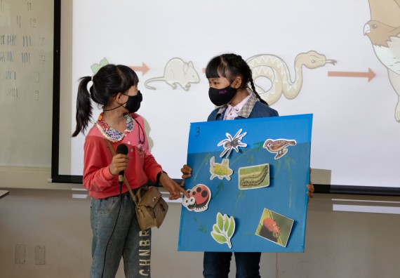 ภาพกิจกรรม คณะวิทยาศาสตร์และเทคโนโลยี จัดโครงการฝึกทักษะเพื่อพัฒนาอัจฉริยะภาพวิทยาศาสตร์ กิจกรรมค่ายวิทยาศาสตร์รุ่นจิ๋ว ระดับชั้นประถมศึกษาปีที่ 1-3 โรงเรียนอนุบาลกำแพงเพชร