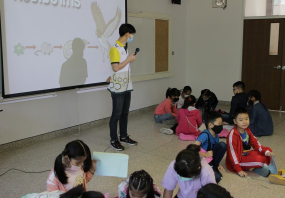 ภาพกิจกรรม คณะวิทยาศาสตร์และเทคโนโลยี จัดโครงการฝึกทักษะเพื่อพัฒนาอัจฉริยะภาพวิทยาศาสตร์ กิจกรรมค่ายวิทยาศาสตร์รุ่นจิ๋ว ระดับชั้นประถมศึกษาปีที่ 1-3 โรงเรียนอนุบาลกำแพงเพชร