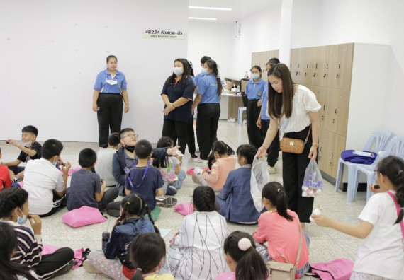 ภาพกิจกรรม คณะวิทยาศาสตร์และเทคโนโลยี จัดโครงการฝึกทักษะเพื่อพัฒนาอัจฉริยะภาพวิทยาศาสตร์ กิจกรรมค่ายวิทยาศาสตร์รุ่นจิ๋ว ระดับชั้นประถมศึกษาปีที่ 1-3 โรงเรียนอนุบาลกำแพงเพชร