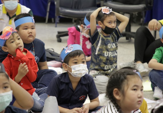 ภาพกิจกรรม คณะวิทยาศาสตร์และเทคโนโลยี จัดโครงการฝึกทักษะเพื่อพัฒนาอัจฉริยะภาพวิทยาศาสตร์ กิจกรรมค่ายวิทยาศาสตร์รุ่นจิ๋ว ระดับชั้นประถมศึกษาปีที่ 1-3 โรงเรียนอนุบาลกำแพงเพชร