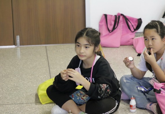 ภาพกิจกรรม คณะวิทยาศาสตร์และเทคโนโลยี จัดโครงการฝึกทักษะเพื่อพัฒนาอัจฉริยะภาพวิทยาศาสตร์ กิจกรรมค่ายวิทยาศาสตร์รุ่นจิ๋ว ระดับชั้นประถมศึกษาปีที่ 1-3 โรงเรียนอนุบาลกำแพงเพชร