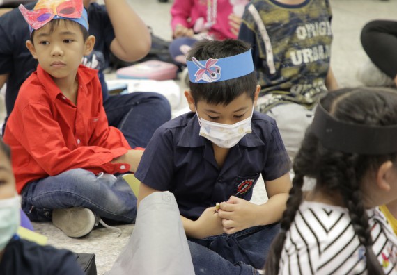 ภาพกิจกรรม คณะวิทยาศาสตร์และเทคโนโลยี จัดโครงการฝึกทักษะเพื่อพัฒนาอัจฉริยะภาพวิทยาศาสตร์ กิจกรรมค่ายวิทยาศาสตร์รุ่นจิ๋ว ระดับชั้นประถมศึกษาปีที่ 1-3 โรงเรียนอนุบาลกำแพงเพชร