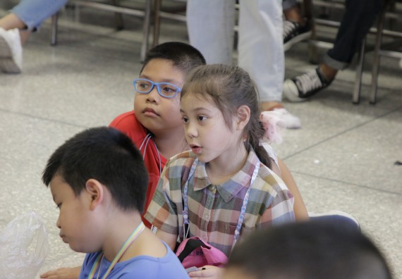 ภาพกิจกรรม คณะวิทยาศาสตร์และเทคโนโลยี จัดโครงการฝึกทักษะเพื่อพัฒนาอัจฉริยะภาพวิทยาศาสตร์ กิจกรรมค่ายวิทยาศาสตร์รุ่นจิ๋ว ระดับชั้นประถมศึกษาปีที่ 1-3 โรงเรียนอนุบาลกำแพงเพชร