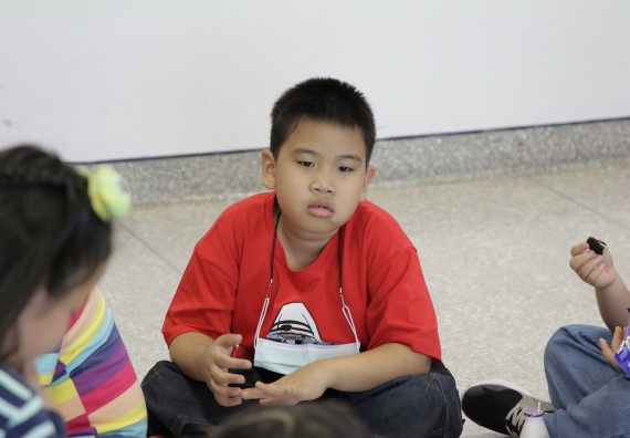 ภาพกิจกรรม คณะวิทยาศาสตร์และเทคโนโลยี จัดโครงการฝึกทักษะเพื่อพัฒนาอัจฉริยะภาพวิทยาศาสตร์ กิจกรรมค่ายวิทยาศาสตร์รุ่นจิ๋ว ระดับชั้นประถมศึกษาปีที่ 1-3 โรงเรียนอนุบาลกำแพงเพชร