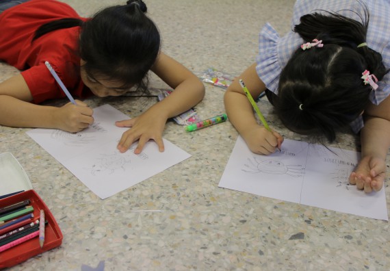 ภาพกิจกรรม คณะวิทยาศาสตร์และเทคโนโลยี จัดโครงการฝึกทักษะเพื่อพัฒนาอัจฉริยะภาพวิทยาศาสตร์ กิจกรรมค่ายวิทยาศาสตร์รุ่นจิ๋ว ระดับชั้นประถมศึกษาปีที่ 1-3 โรงเรียนอนุบาลกำแพงเพชร