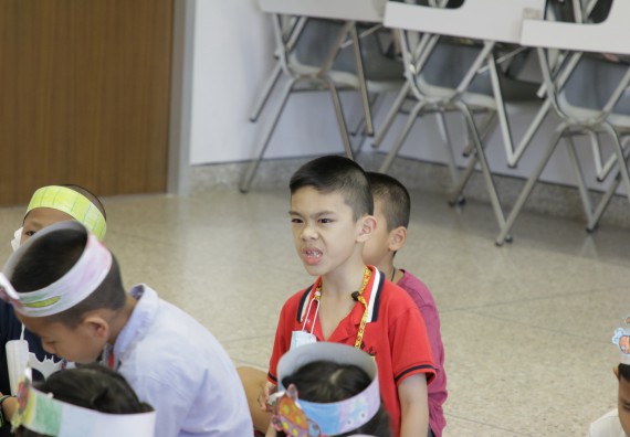 ภาพกิจกรรม คณะวิทยาศาสตร์และเทคโนโลยี จัดโครงการฝึกทักษะเพื่อพัฒนาอัจฉริยะภาพวิทยาศาสตร์ กิจกรรมค่ายวิทยาศาสตร์รุ่นจิ๋ว ระดับชั้นประถมศึกษาปีที่ 1-3 โรงเรียนอนุบาลกำแพงเพชร