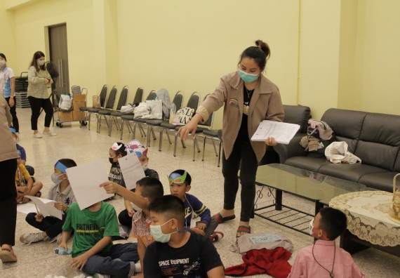 ภาพกิจกรรม คณะวิทยาศาสตร์และเทคโนโลยี จัดโครงการฝึกทักษะเพื่อพัฒนาอัจฉริยะภาพวิทยาศาสตร์ กิจกรรมค่ายวิทยาศาสตร์รุ่นจิ๋ว ระดับชั้นประถมศึกษาปีที่ 1-3 โรงเรียนอนุบาลกำแพงเพชร