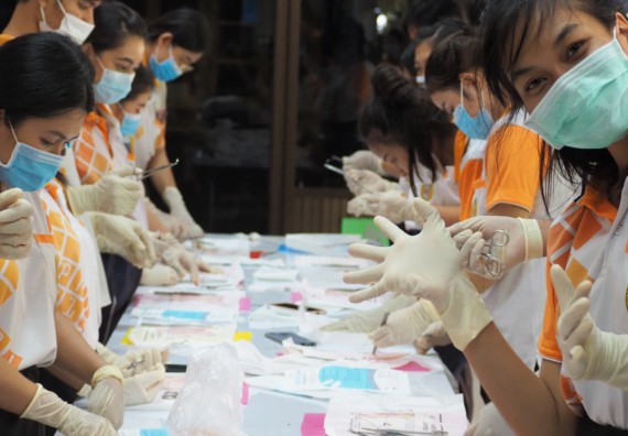 ภาพกิจกรรม โปรแกรมวิชาสาธารณสุขศาสตร์ จัดอบรมการเย็บแผล การตัดไหม