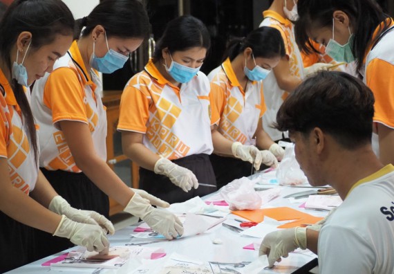 ภาพกิจกรรม โปรแกรมวิชาสาธารณสุขศาสตร์ จัดอบรมการเย็บแผล การตัดไหม