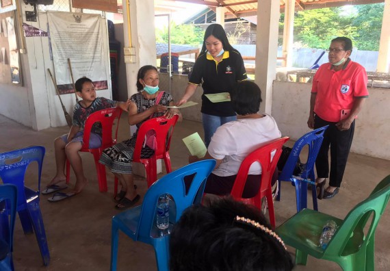 ภาพกิจกรรม โปรแกรมวิชาเคมี จัดอบรมพัฒนาผลิตภัณฑ์สบู่ก้อนสมุนไพร