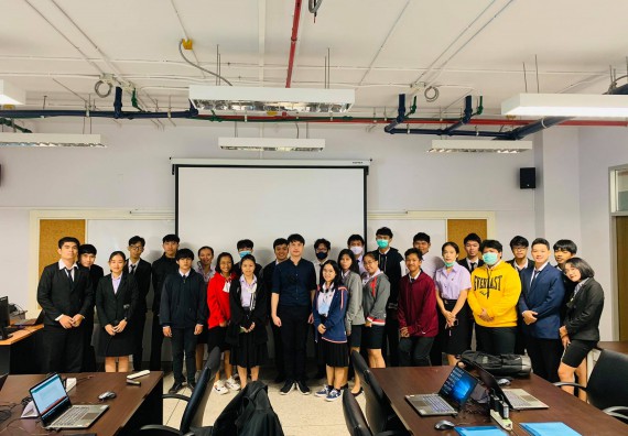 ภาพกิจกรรม  โปรแกรมวิชาวิทยาการคอมพิวเตอร์ จัดอบรมเชิงปฏิบัติการด้านวิทยาการคอมพิวเตอร์ และส่งเสริมสร้างภาพลักษณ์หลักสูตรวิทยาการคอมพิวเตอร์ในเขตพื้นที่เป้าหมายและจังหวัดใกล้เคียง