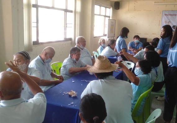 ภาพกิจกรรม ศูนย์บริการทางการแพทย์แผนไทยและการแพทย์ทางเลือก จัดกิจกรรมการดูแลสุขภาพด้วยการแพทย์ทางเลือก ครั้งที่ 1