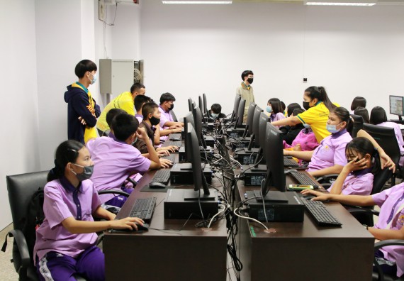 ภาพกิจกรรม คณะวิทยาศาสตร์และเทคโนโลยี จัดโครงการส่งเสริมนักเรียนที่มีความสามารถพิเศษด้านคณิตศาสตร์ วิทยาศาสตร์ ภาษาอังกฤษ และเทคโนโลยี