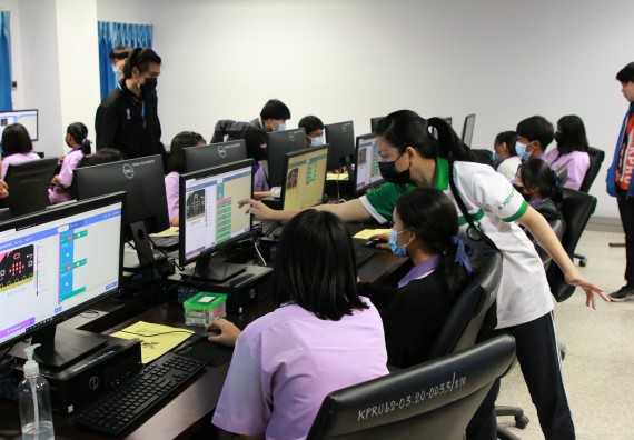 ภาพกิจกรรม คณะวิทยาศาสตร์และเทคโนโลยี จัดโครงการส่งเสริมนักเรียนที่มีความสามารถพิเศษด้านคณิตศาสตร์ วิทยาศาสตร์ ภาษาอังกฤษ และเทคโนโลยี