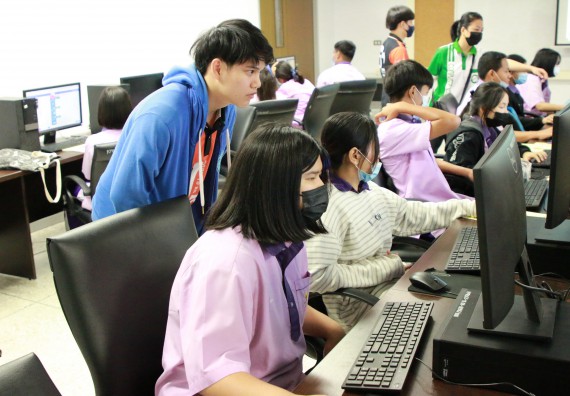 ภาพกิจกรรม คณะวิทยาศาสตร์และเทคโนโลยี จัดโครงการส่งเสริมนักเรียนที่มีความสามารถพิเศษด้านคณิตศาสตร์ วิทยาศาสตร์ ภาษาอังกฤษ และเทคโนโลยี