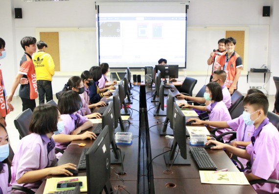 ภาพกิจกรรม คณะวิทยาศาสตร์และเทคโนโลยี จัดโครงการส่งเสริมนักเรียนที่มีความสามารถพิเศษด้านคณิตศาสตร์ วิทยาศาสตร์ ภาษาอังกฤษ และเทคโนโลยี